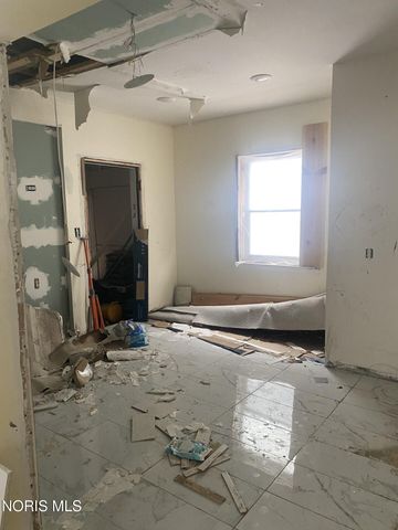 2631 Parkwood Avenue, Toledo, OH 43610