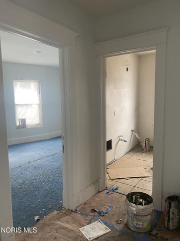 2631 Parkwood Avenue, Toledo, OH 43610