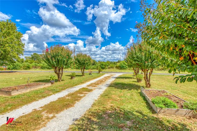 181 Lucky Lane, Keatchie, LA 71046