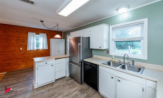 181 Lucky Lane, Keatchie, LA 71046