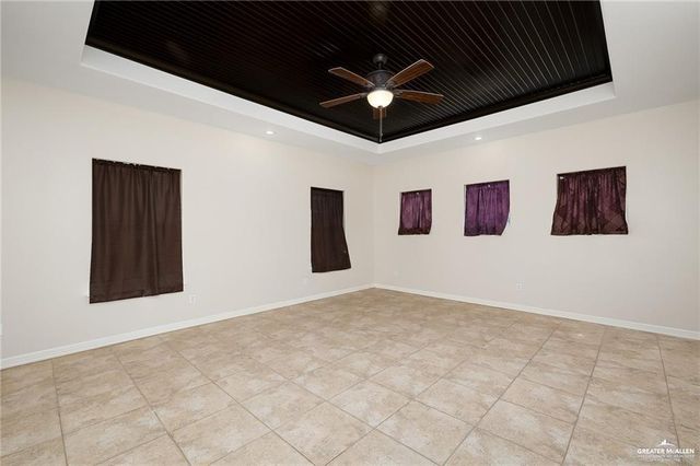 511 Mi Vida Street, Weslaco, TX 78596