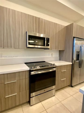 10455 NW 82nd St 33, Doral, FL 33178