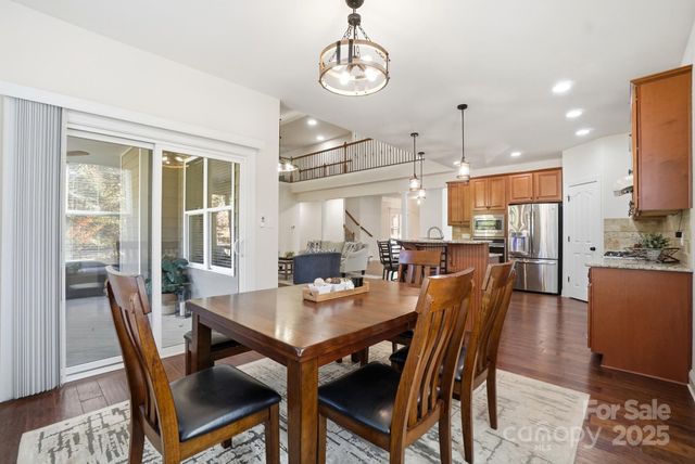 121 Skip Jack Point Court, Mooresville, NC 28117