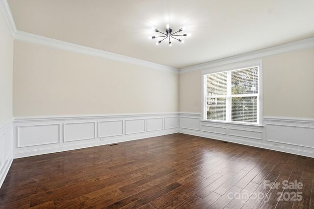 121 Skip Jack Point Court, Mooresville, NC 28117