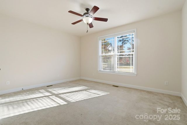 121 Skip Jack Point Court, Mooresville, NC 28117