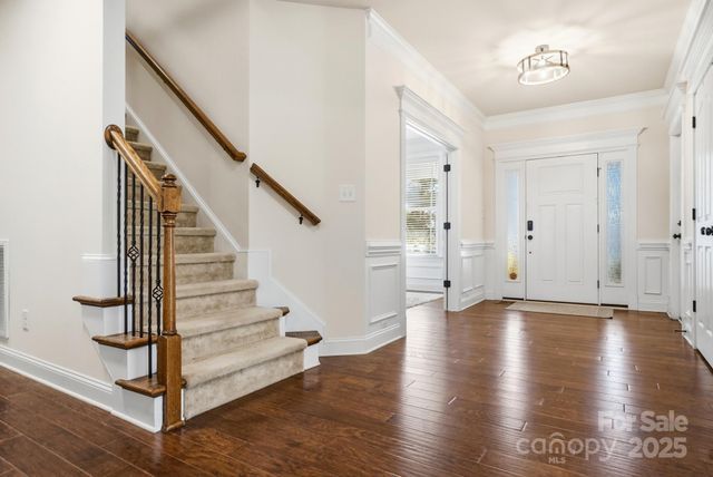 121 Skip Jack Point Court, Mooresville, NC 28117