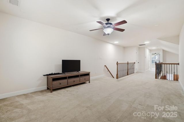 121 Skip Jack Point Court, Mooresville, NC 28117