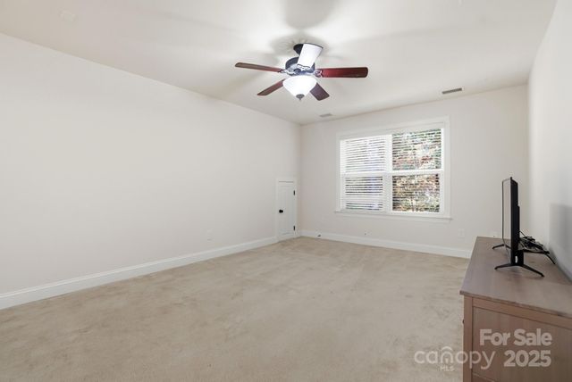 121 Skip Jack Point Court, Mooresville, NC 28117