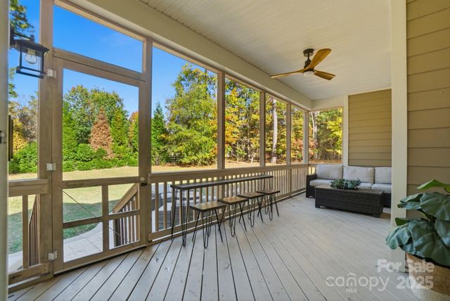 121 Skip Jack Point Court, Mooresville, NC 28117