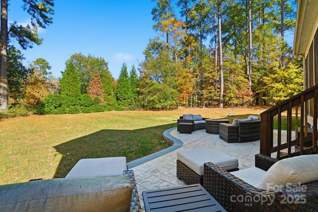 121 Skip Jack Point Court, Mooresville, NC 28117