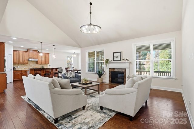 121 Skip Jack Point Court, Mooresville, NC 28117