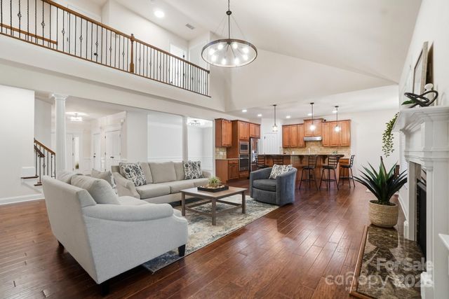 121 Skip Jack Point Court, Mooresville, NC 28117