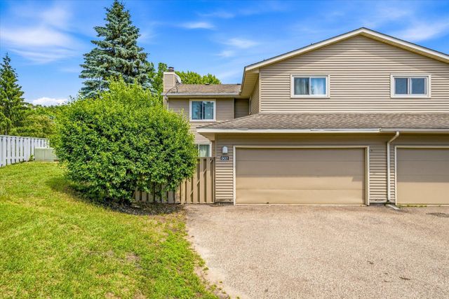 907 Monterey Drive, Shoreview, MN 55126
