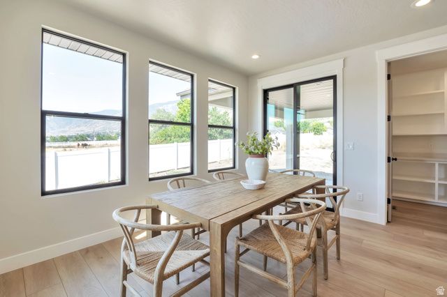 286 W SUMMERHILL LN, Centerville, UT 84014