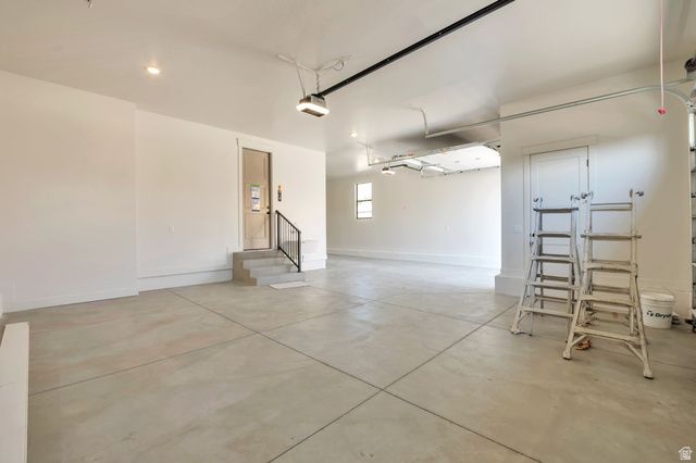 286 W SUMMERHILL LN, Centerville, UT 84014