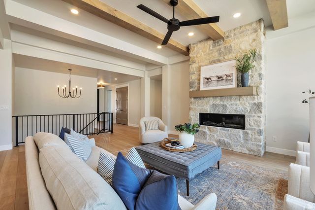 286 W SUMMERHILL LN, Centerville, UT 84014