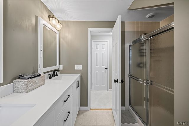 8302 Decoy Run, Manlius, NY 13104