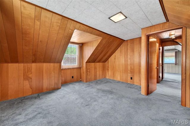 8735 Glenwood Drive, St Louis, MO 63126