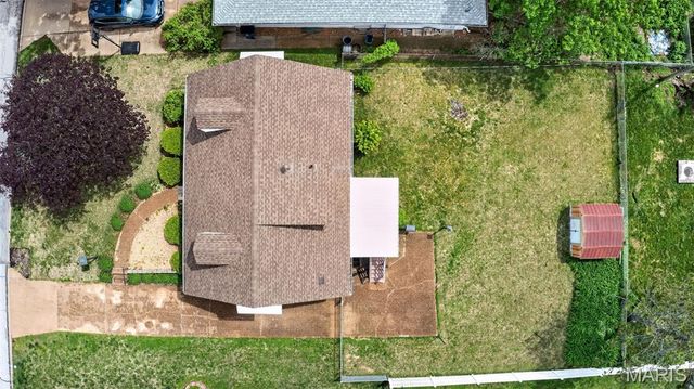 8735 Glenwood Drive, St Louis, MO 63126