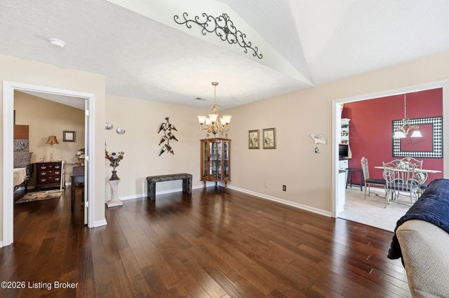 10902 Oxford Commons Ct, Louisville, KY 40291