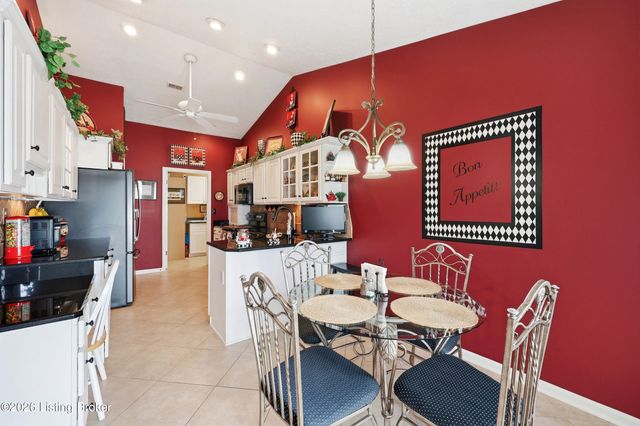 10902 Oxford Commons Ct, Louisville, KY 40291