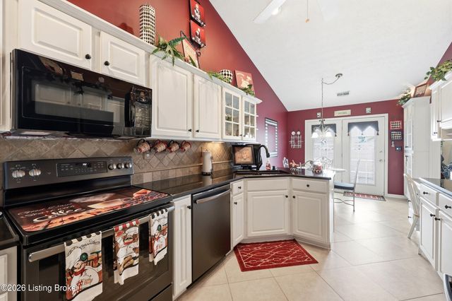 10902 Oxford Commons Ct, Louisville, KY 40291