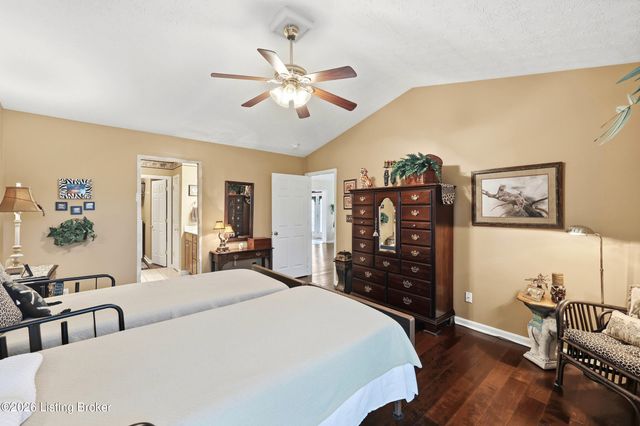 10902 Oxford Commons Ct, Louisville, KY 40291