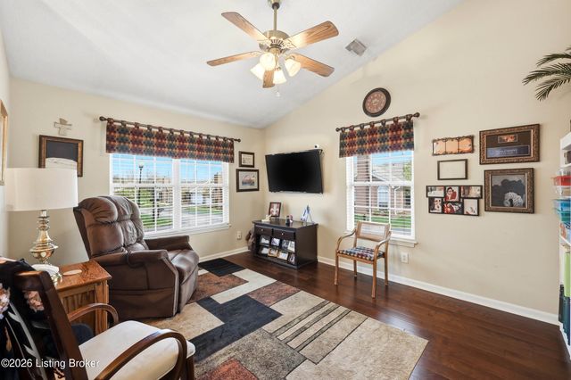 10902 Oxford Commons Ct, Louisville, KY 40291