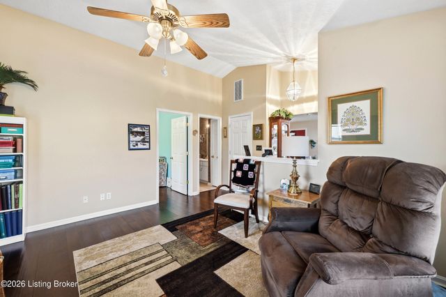 10902 Oxford Commons Ct, Louisville, KY 40291