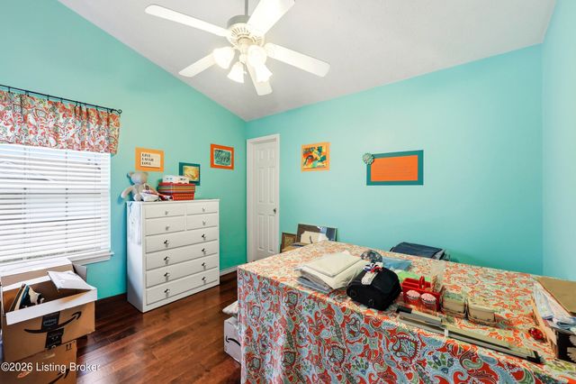 10902 Oxford Commons Ct, Louisville, KY 40291