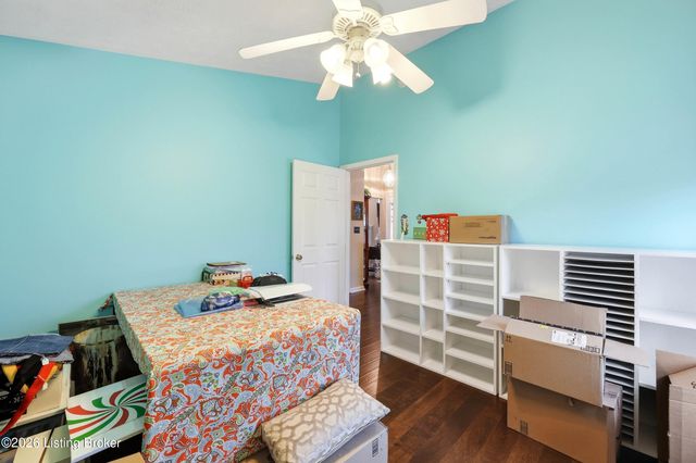 10902 Oxford Commons Ct, Louisville, KY 40291