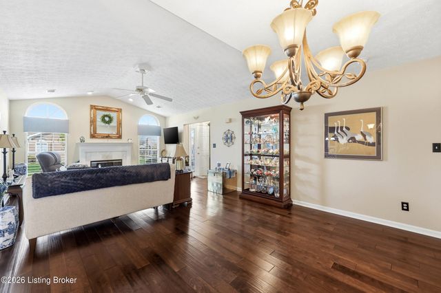 10902 Oxford Commons Ct, Louisville, KY 40291