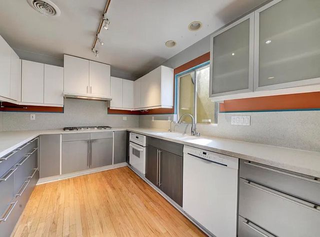 2920 Santa Clara Avenue SE, Albuquerque, NM 87106