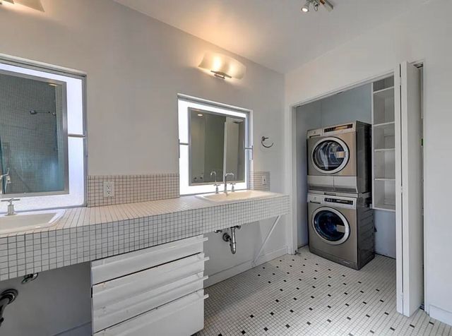 2920 Santa Clara Avenue SE, Albuquerque, NM 87106