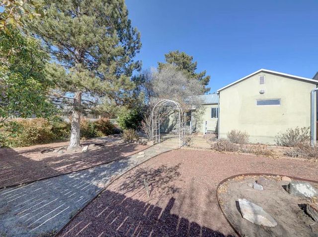 2920 Santa Clara Avenue SE, Albuquerque, NM 87106