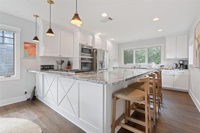 1900 Ullrich Ave, Austin, TX 78756