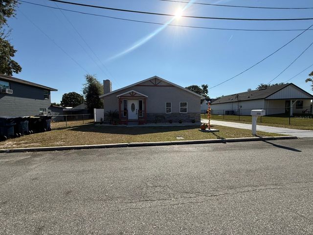 208 CENTER STREET, Auburndale, FL 33823