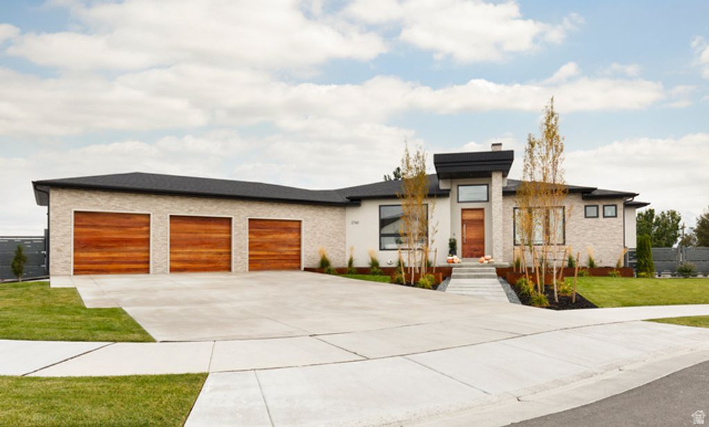 2996 E BONNIE LYNN LN, Sandy, UT 84092 — photo 3