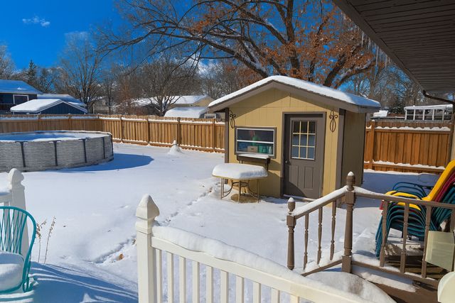 826 Maple Street NE, Hutchinson, MN 55350