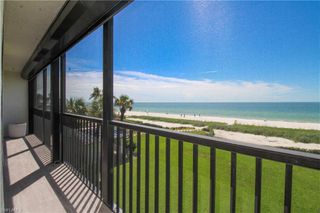 9653 Gulf Shore DR 203, Naples, FL 34108