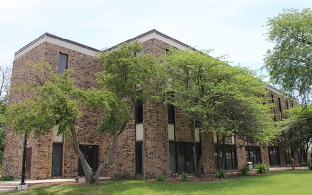 21141 Governors Highway, Matteson, IL 60443