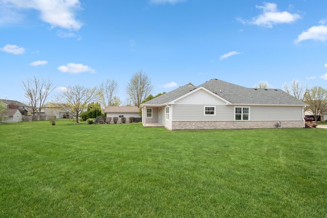 24621 Kaylee Street, Shorewood, IL 60404