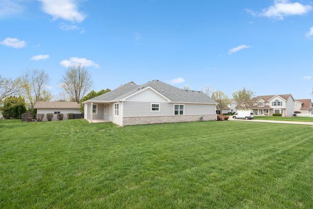 24621 Kaylee Street, Shorewood, IL 60404