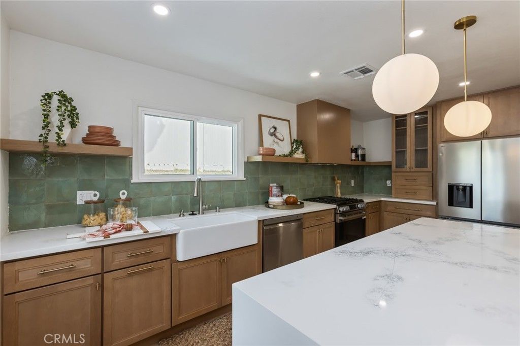 Image 16 of property listing at 21625 Bernice Avenue, Torrance, CA 90503