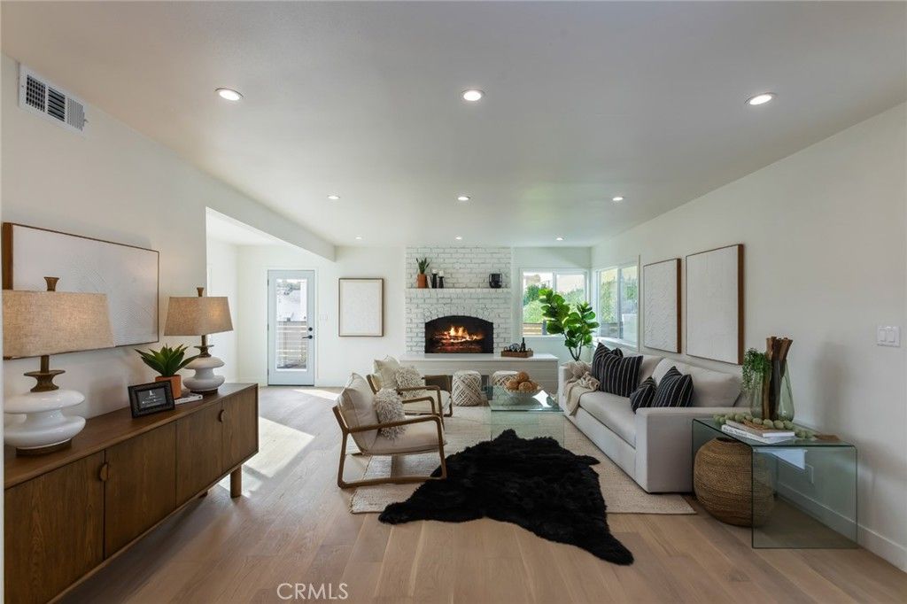 Image 17 of property listing at 21625 Bernice Avenue, Torrance, CA 90503