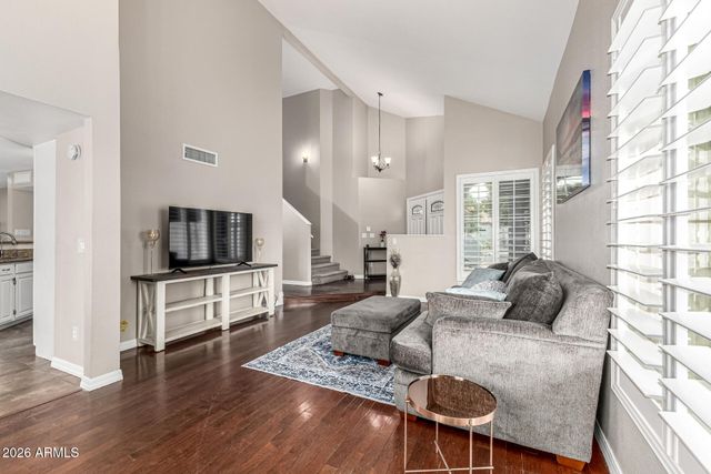 3348 E GLENHAVEN Drive, Phoenix, AZ 85048