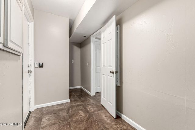 3348 E GLENHAVEN Drive, Phoenix, AZ 85048