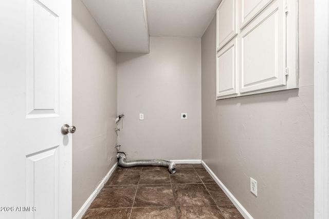 3348 E GLENHAVEN Drive, Phoenix, AZ 85048