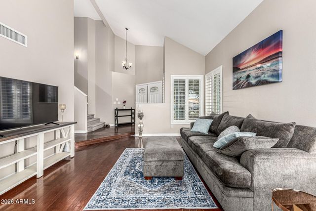 3348 E GLENHAVEN Drive, Phoenix, AZ 85048