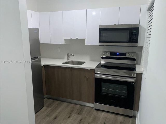 1218 Salzedo St 5, Coral Gables, FL 33134